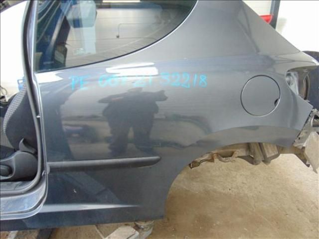 bontott PEUGEOT 207 Bal hátsó Sárvédő