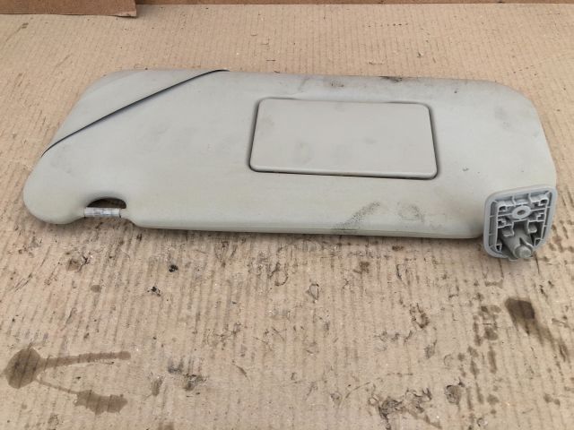 bontott PEUGEOT 207 Bal Napellenző