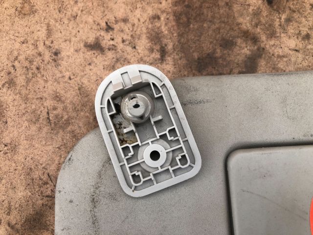 bontott PEUGEOT 207 Bal Napellenző