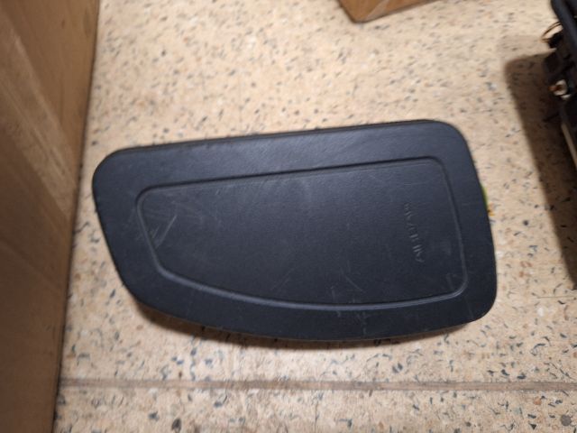 bontott PEUGEOT 207 Bal Oldallégzsák