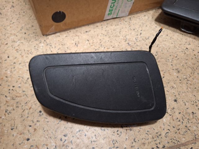 bontott PEUGEOT 207 Bal Oldallégzsák