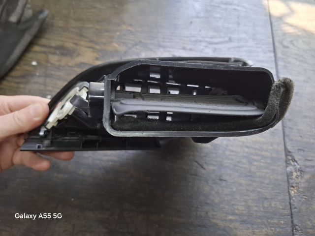 bontott PEUGEOT 207 Bal Szellőző