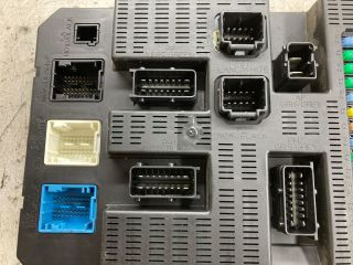 bontott PEUGEOT 207 Biztosítéktábla Doboz