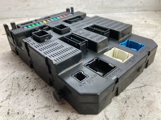 bontott PEUGEOT 207 Biztosítéktábla Doboz