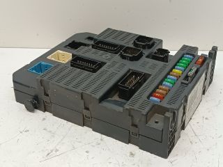 bontott PEUGEOT 207 Biztosítéktábla Utastér