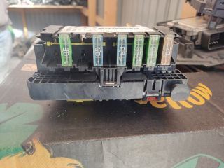 bontott PEUGEOT 207 Biztosítéktábla Utastér