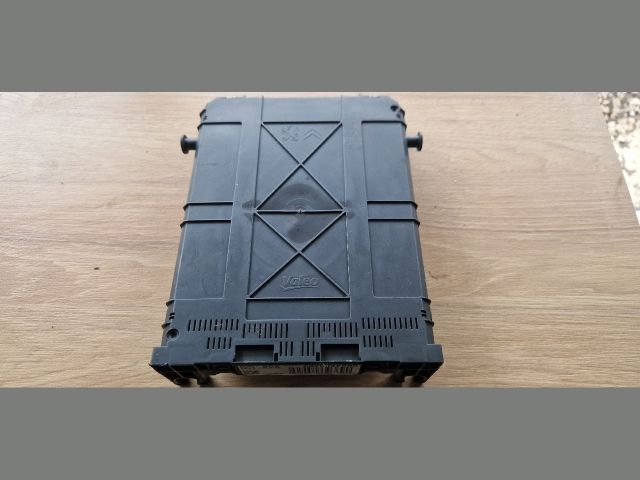 bontott PEUGEOT 207 Biztosítéktábla Utastér