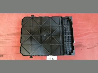 bontott PEUGEOT 207 Biztosítéktábla Utastér