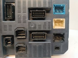 bontott PEUGEOT 207 Biztosítéktábla Utastér