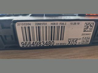 bontott PEUGEOT 207 Biztosítéktábla Utastér