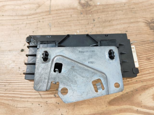 bontott PEUGEOT 207 Bluetooth Elektronika