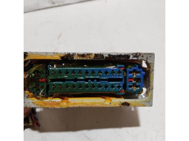 bontott PEUGEOT 207 Csatlakozó