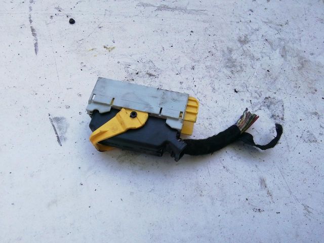 bontott PEUGEOT 207 Csatlakozó