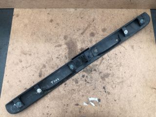 bontott PEUGEOT 207 Csomagtérajtó Díszléc