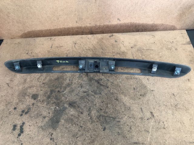 bontott PEUGEOT 207 Csomagtérajtó Díszléc