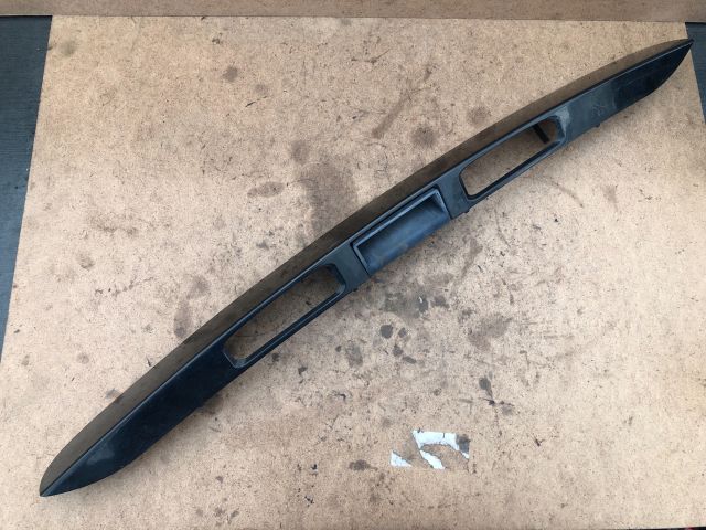 bontott PEUGEOT 207 Csomagtérajtó Díszléc