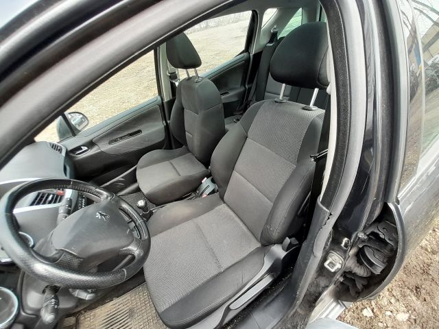 bontott PEUGEOT 207 Csomagtérajtó Jobb Zsanér