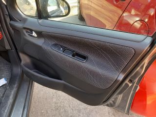 bontott PEUGEOT 207 Csomagtérajtó Jobb Zsanér