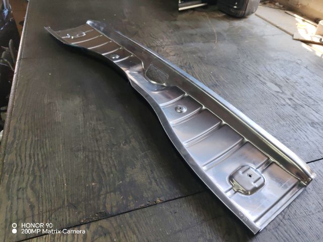 bontott PEUGEOT 207 Csomagtérajtó Kárpit