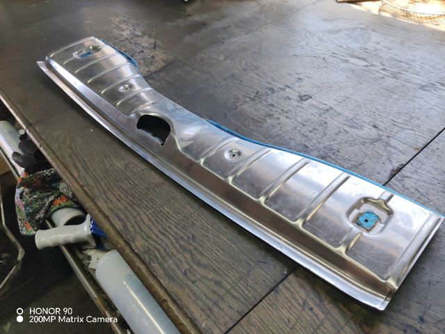 bontott PEUGEOT 207 Csomagtérajtó Kárpit