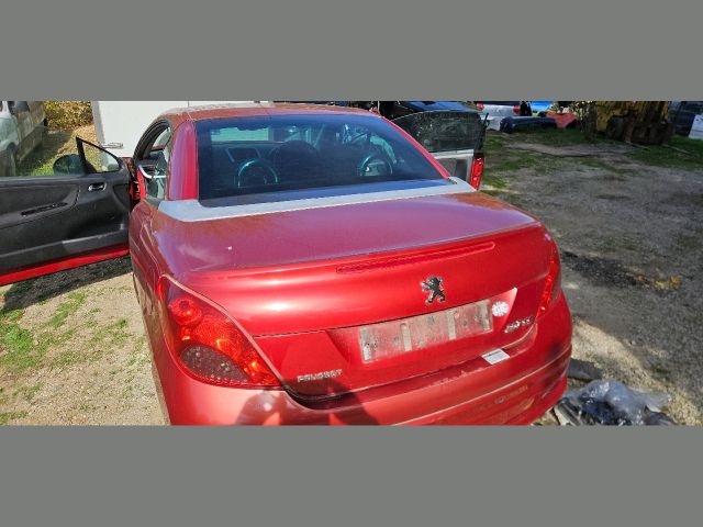 bontott PEUGEOT 207 Csomagtérajtó (Részeivel)