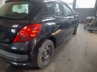 bontott PEUGEOT 207 Csomagtérajtó (Üres lemez)