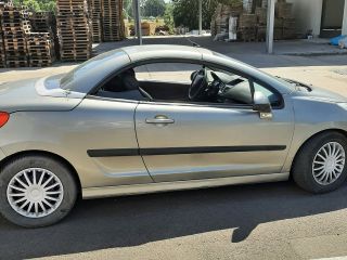 bontott PEUGEOT 207 Csomagtérajtó (Üres lemez)