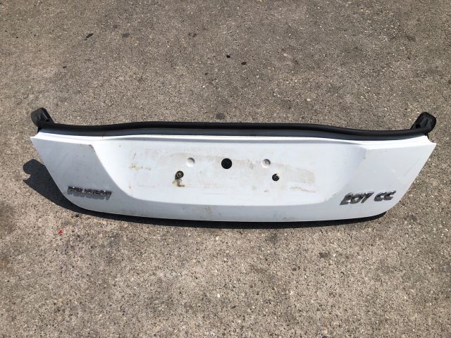 bontott PEUGEOT 207 Csomagtérajtó (Üres lemez)