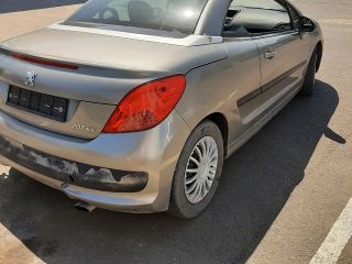 bontott PEUGEOT 207 Csomagtérajtó (Üres lemez)