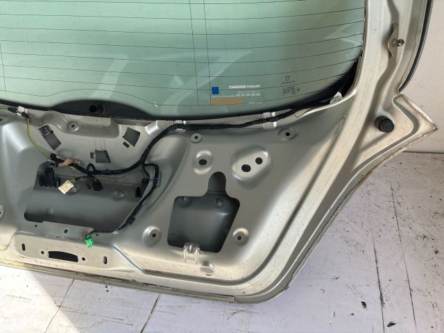 bontott PEUGEOT 207 Csomagtérajtó (Üres lemez)