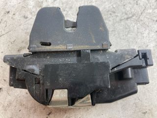 bontott PEUGEOT 207 Csomagtérajtó Zárszerkezet