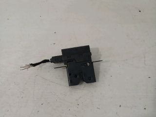 bontott PEUGEOT 207 Csomagtérajtó Zárszerkezet