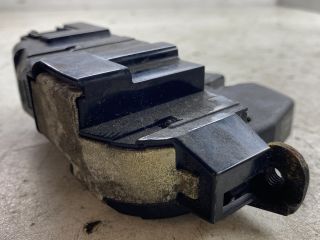 bontott PEUGEOT 207 Csomagtérajtó Zárszerkezet