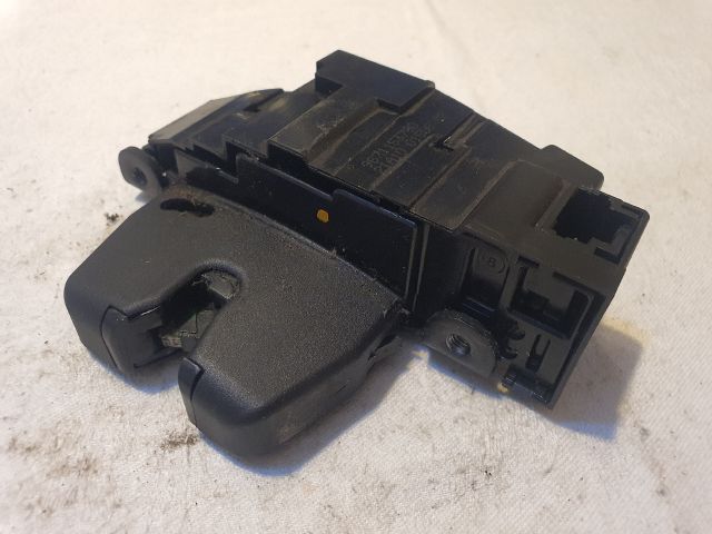 bontott PEUGEOT 207 Csomagtérajtó Zárszerkezet