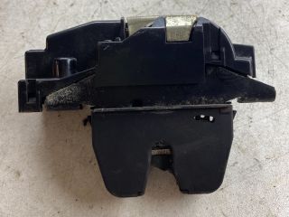 bontott PEUGEOT 207 Csomagtérajtó Zárszerkezet