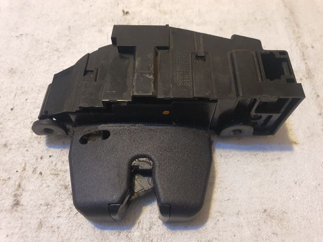 bontott PEUGEOT 207 Csomagtérajtó Zárszerkezet