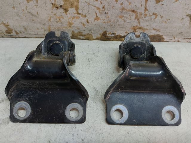 bontott PEUGEOT 207 Csomagtérajtó Zsanér