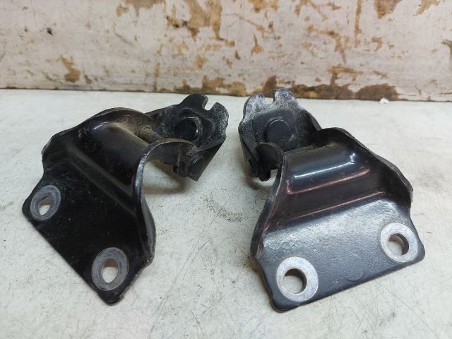 bontott PEUGEOT 207 Csomagtérajtó Zsanér