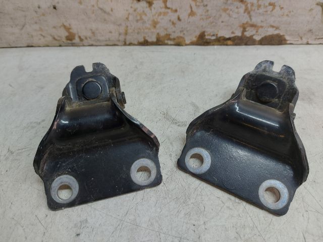 bontott PEUGEOT 207 Csomagtérajtó Zsanér