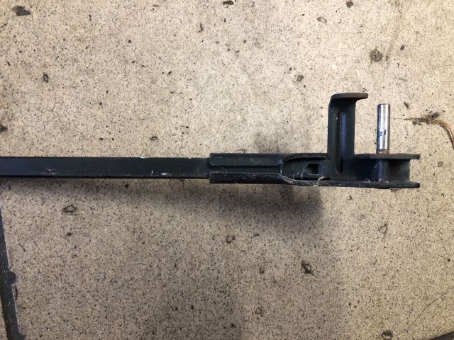 bontott PEUGEOT 207 Első Ablaktörlő Kar