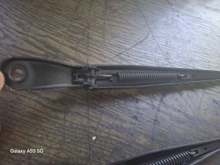 bontott PEUGEOT 207 Első Ablaktörlő Kar