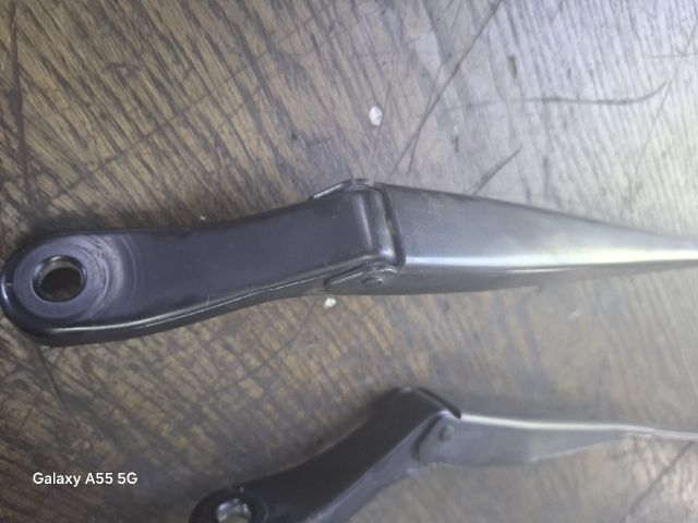 bontott PEUGEOT 207 Első Ablaktörlő Kar