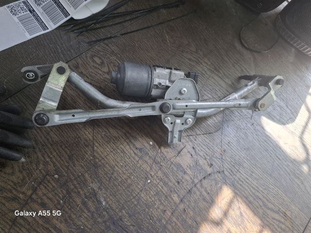 bontott PEUGEOT 207 Első Ablaktörlő Szerkezet Motorral