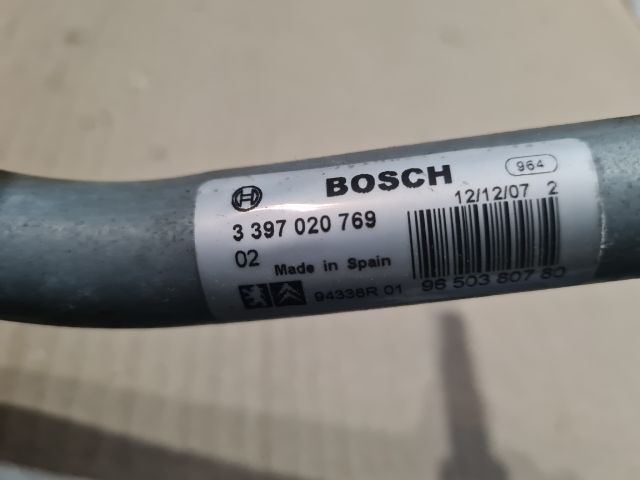 bontott PEUGEOT 207 Első Ablaktörlő Szerkezet Motorral