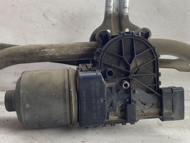 bontott PEUGEOT 207 Első Ablaktörlő Szerkezet Motorral