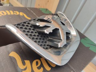 bontott PEUGEOT 207 Első Embléma