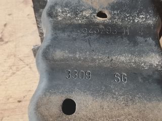 bontott PEUGEOT 207 Első Lökhárító Merevítő (Fém)