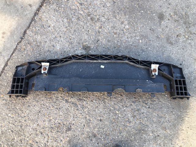 bontott PEUGEOT 207 Első Lökhárító Merevítő (Fém)