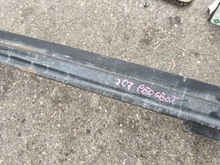 bontott PEUGEOT 207 Első Lökhárító Merevítő (Fém)