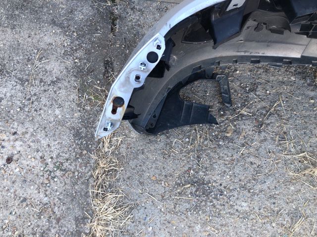 bontott PEUGEOT 207 Első Lökhárító (Részeivel)